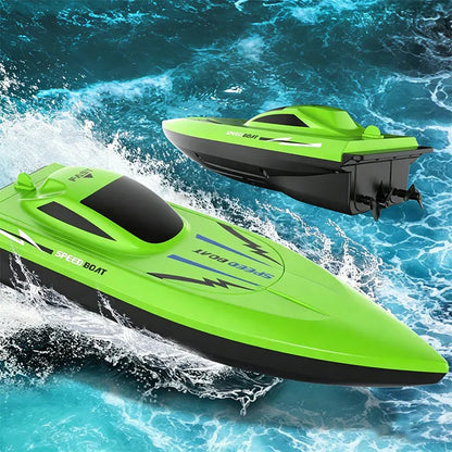 🥳2026 HOT SALE🥳💞50K+ SOLD!🌊⚡ ! Dual‐Motor RC Boat – Twin engines, 2.4GHz control, waterproof & impact‐resistant. Slice through waves at insane speed! 🌊🚤